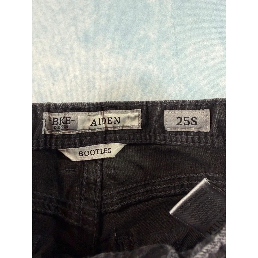 BKE Aiden Bootleg Jeans Boys 25S Black Excellent Stretch Denim Embroidered